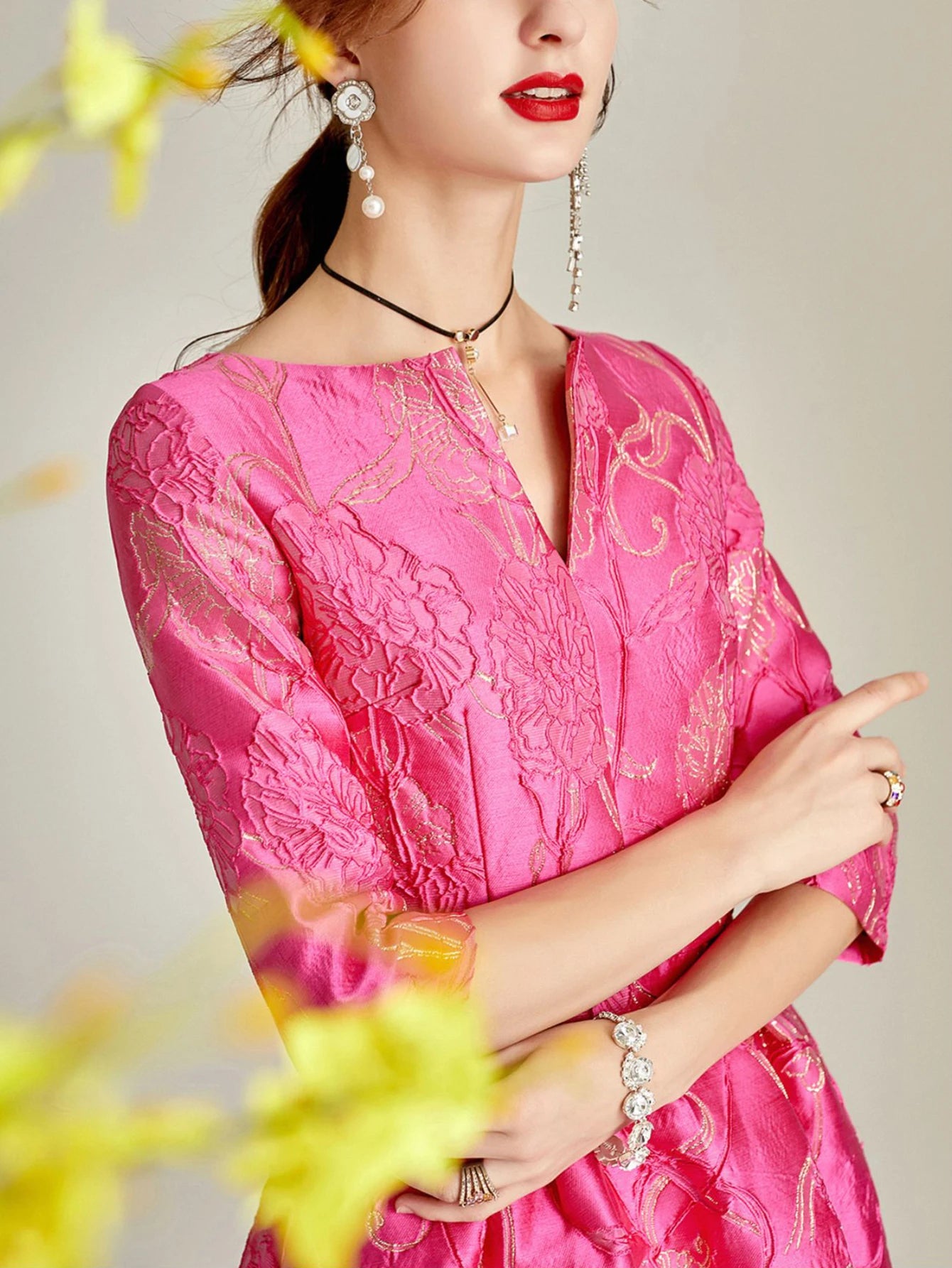Light-Luxury Rose Jacquard Dress with V-Neck Three-Quarter Sleeves Fitted Waist A-Line Skirt Perfect for Parties and Banquets